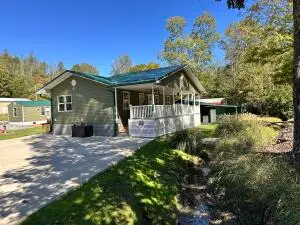 24 W Lakewood Dr, Summersville, WV 26651 - #1