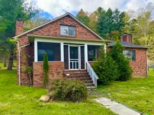 993 Meadow Bridge Rd, Meadow Bridge, WV 25976 - #1