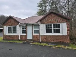810 Arbucle Rd, Summersville, WV 26651 - #2