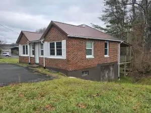 810 Arbucle Rd, Summersville, WV 26651 - #3