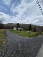 8038 Midland Trail W, Hines, WV 25958