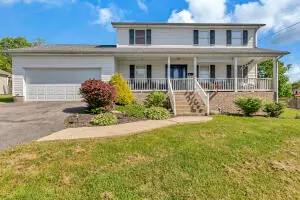 218 E Maple Ave, Fayetteville, WV 25840 - #1