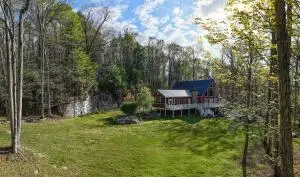 2123 Canvas Nettie, Summersville, WV 26651