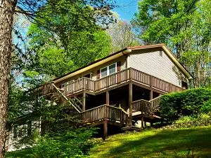 259 Broad Street, Summersville, WV 26651
