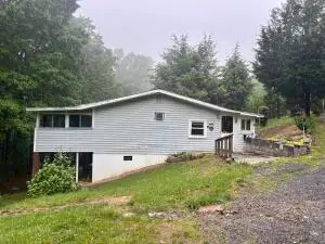 3224 Crites Mountain Rd, Erbacon, WV 26203 - #1