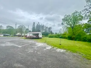 15 Apache, Craigsville, WV 26205