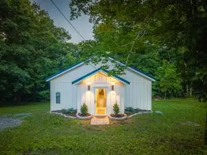 6134 Snowhill Rd, Mount Nebo, WV 26679 - #2