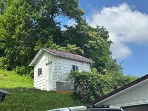 1 Johnson St, Richwood, WV 26261 - #3