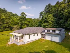 91 Benny Akers, Fayetteville, WV 25840 - #2