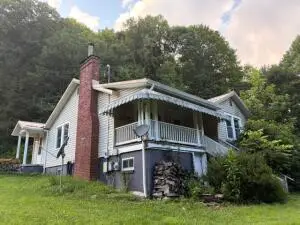 3900 Wilderness Hwy, Mt. Nebo, WV 26679
