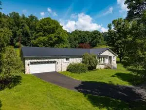 18831 Midland, Ansted, WV 25812