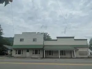 645 Nicholas, Rupert, WV 25984