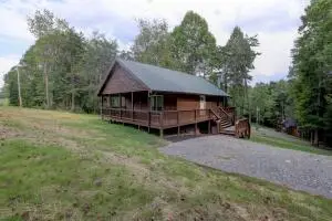 175 Relaxin Ln, Summersville, WV 26651 - #1
