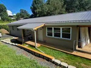 22262 Midland, Victor, WV 25938