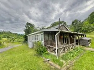 7359 Saturday, Victor, WV 25938