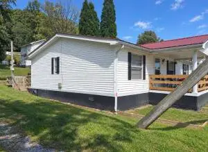 19315 Midland Trl, Ansted, WV 25812 - #2