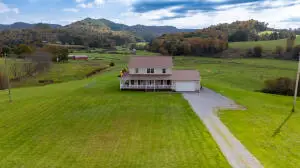 890 Silo Rd, Summersville, WV 26651 - #2