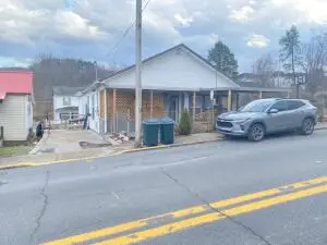 316 Main St, Mt. Hope, WV 25880