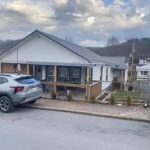 316 Main St, Mount Hope, WV 25880 - #2