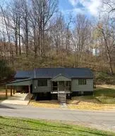 150 4th St, Bradley, WV 25818 - #1