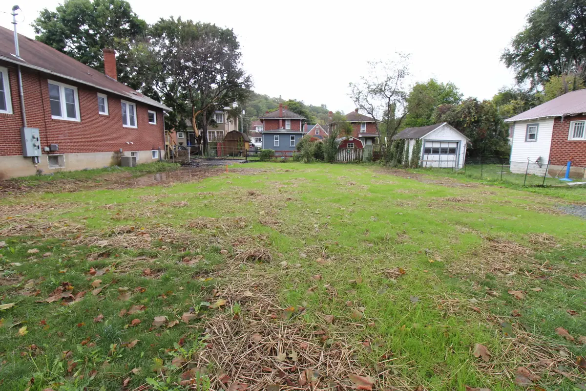 151 Greenbrier Ave, White Sulphur Springs, WV 24986 - Image #1