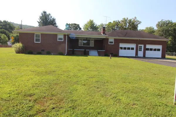 1082 State Route 3 And 12, Hinton, WV 25951