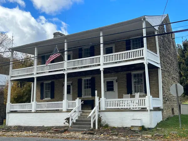 22023 Seneca Trail. S., Union, WV 24983