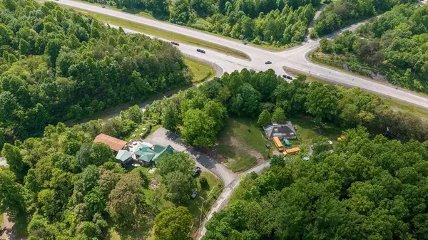 211 Oscar White, Lansing, WV 25862