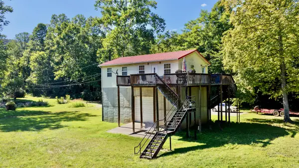 334 Alligator Ln, Talcott, WV 24981