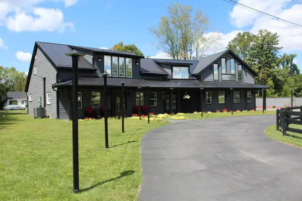 8913 S Seneca Trl, Ronceverte, WV 24970