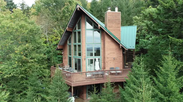 392 North Westridge Road, Snowshoe, WV 26209