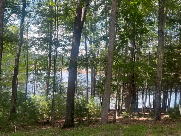 430 Far Country Dr, Daniels, WV 25832