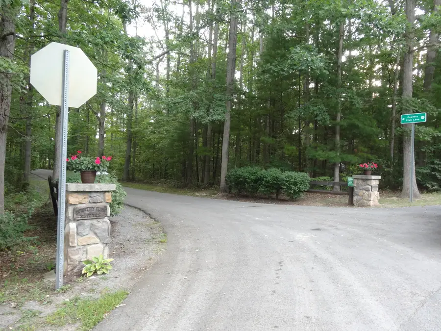 Country Club Ln, Lewisburg, WV 24901 - Image #2