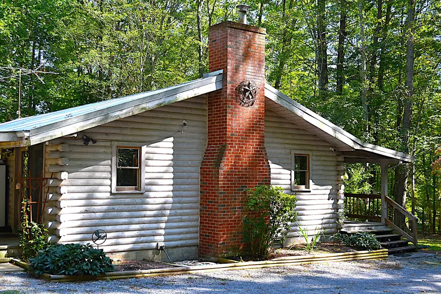 621 Fleshman Dr, Frankford, WV 24938 - #2