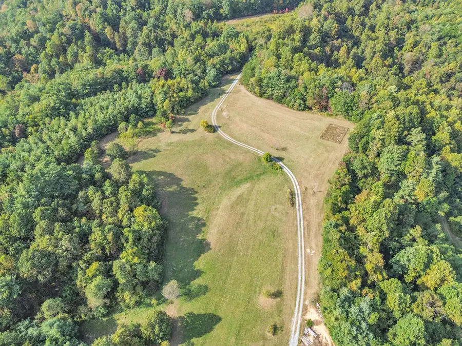 545 Moondance Ln, Nimitz, WV 25978 - #3