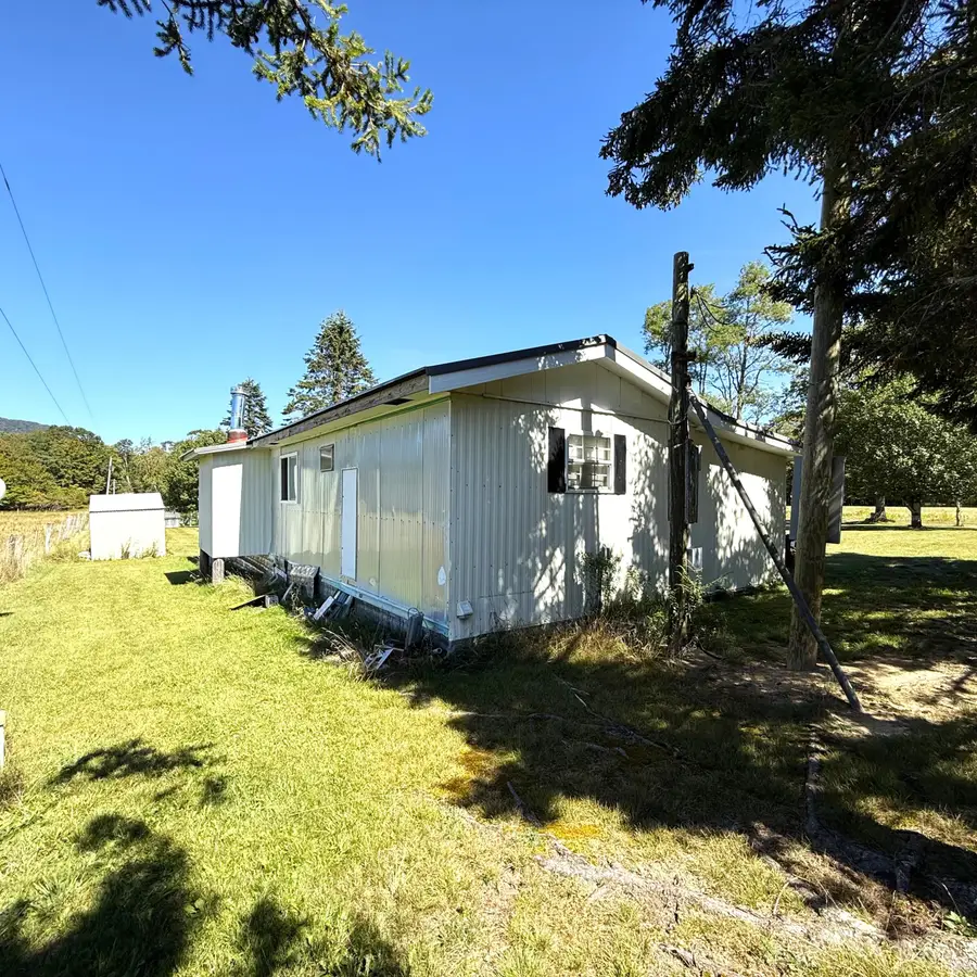 1725 E Woodrow Branch Road, Marlinton, WV 24954 - #3