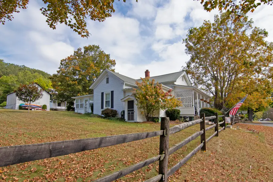 255 Axtell Ave., Renick, WV 24966 - #3