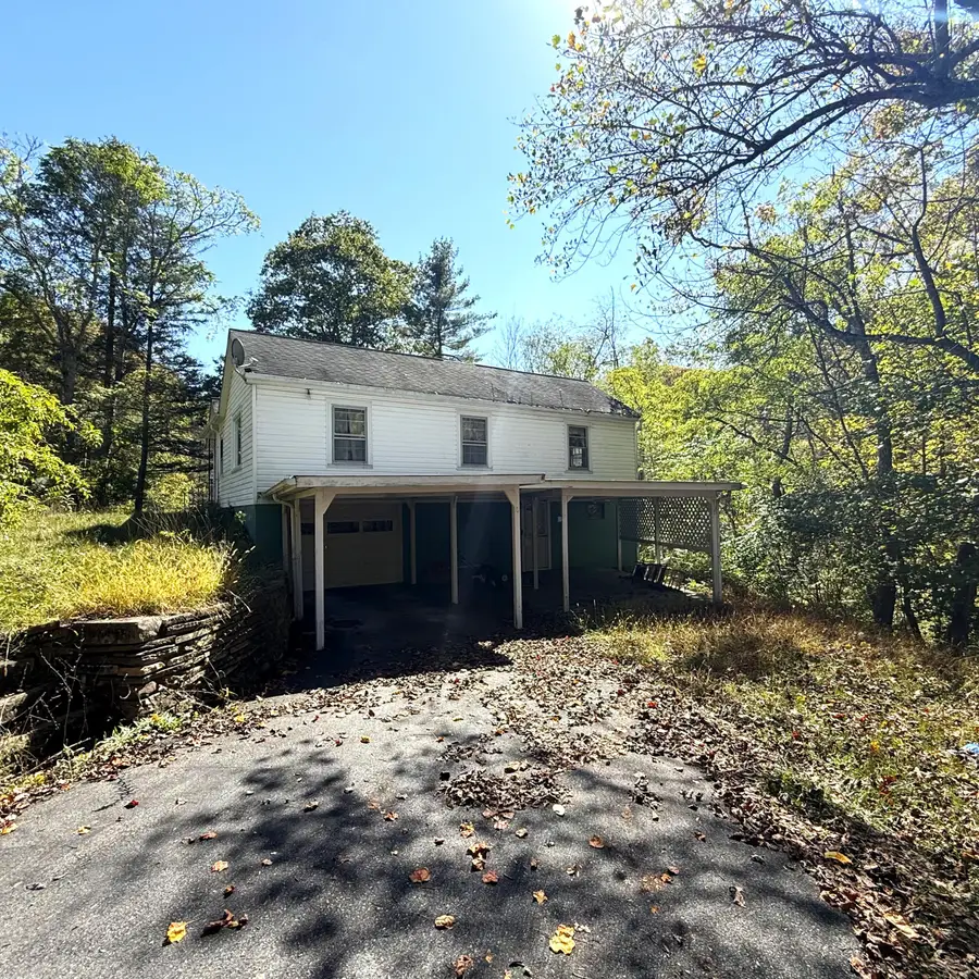 8296 Huntersville Rd, Marlinton, WV 24954 - #2