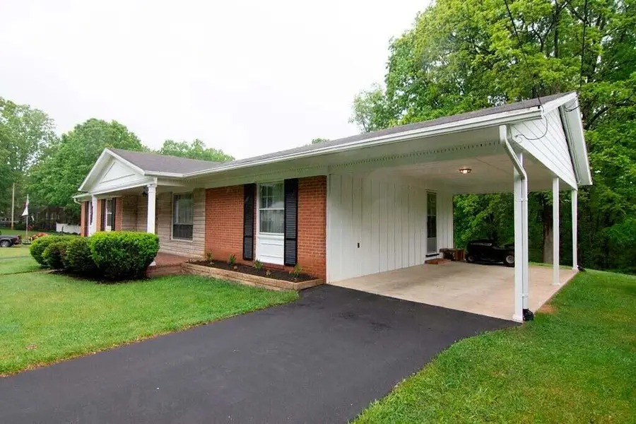 249 Mercer St, Beckley, WV 25801 - #2
