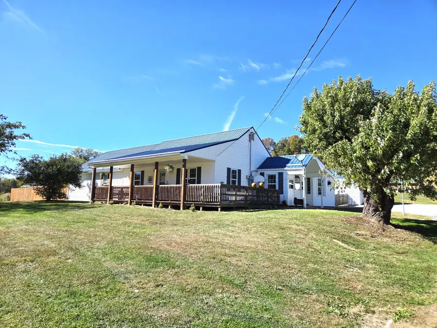 6893 S Seneca Trl, Peterstown, WV 24963 - #3