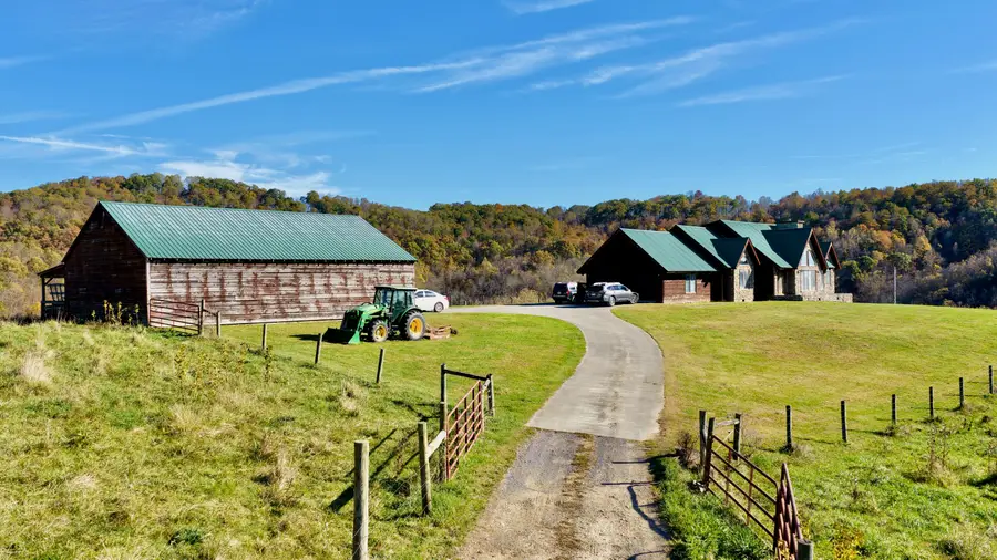 886 Trout Run Rd, Asbury, WV 24916 - #2