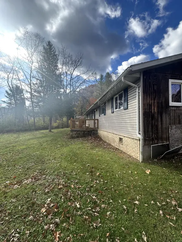 86 Carribean Ln, Marlinton, WV 24954