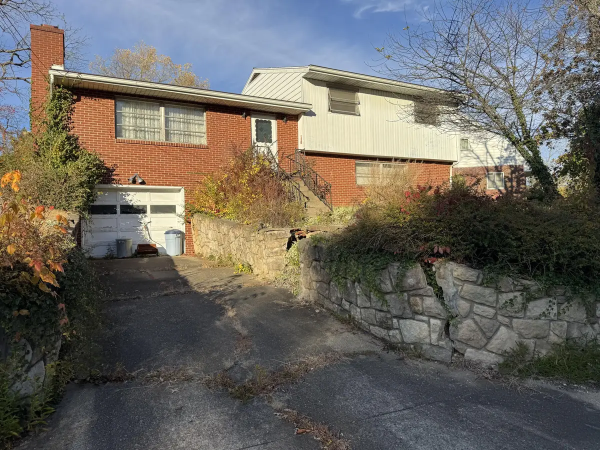 835 Carroll Rd, Charleston, WV 25314 - #1
