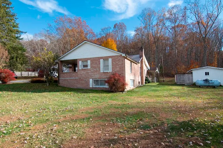76 Redbud Ln, Hinton, WV 25951 - #3