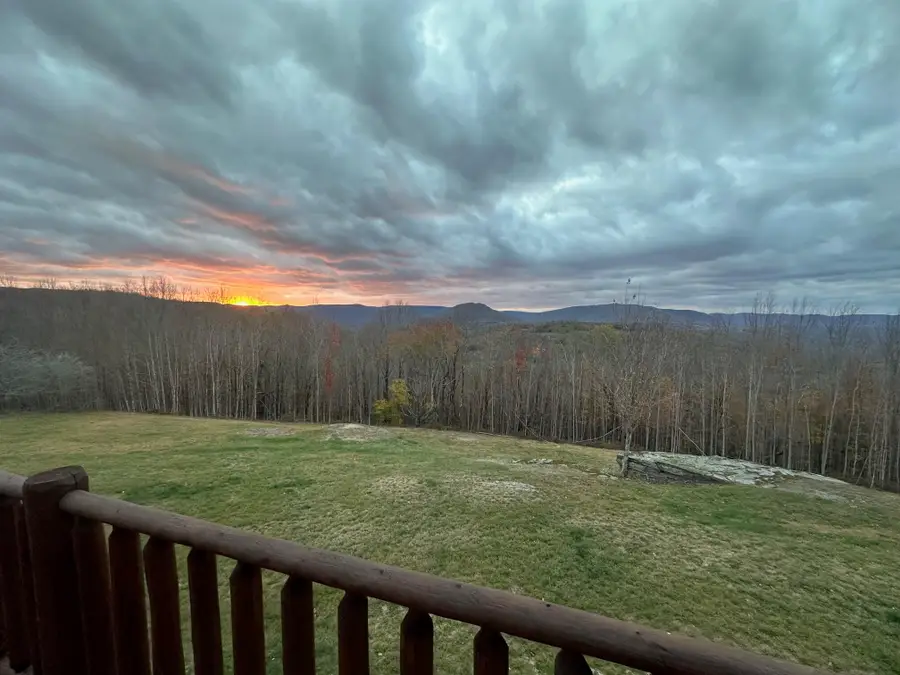 999 Sunset Mountain Village, Slatyfork, WV 26291 - Image #3
