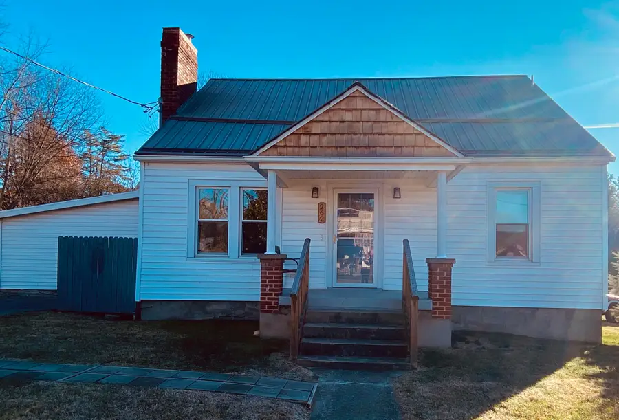 262 Clay Street, Alderson, WV 24910 - Image #2