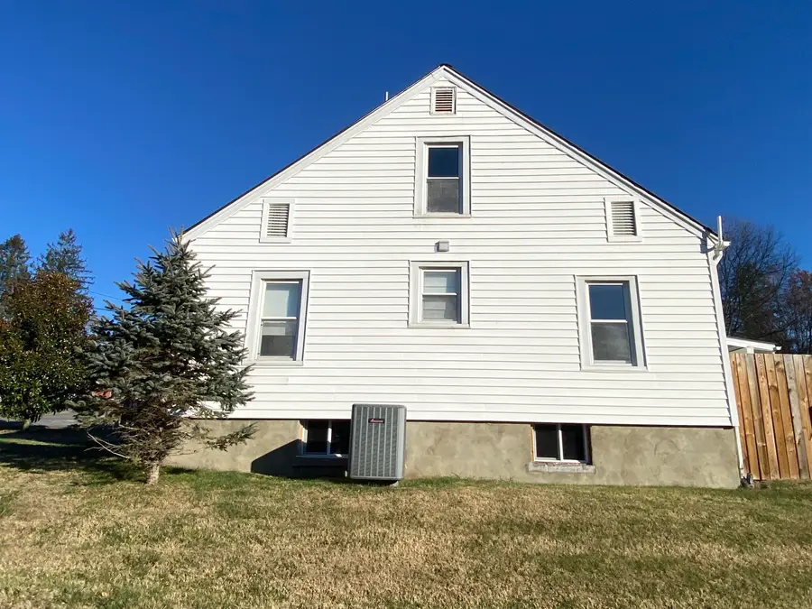 262 Clay Street, Alderson, WV 24910 - Image #3