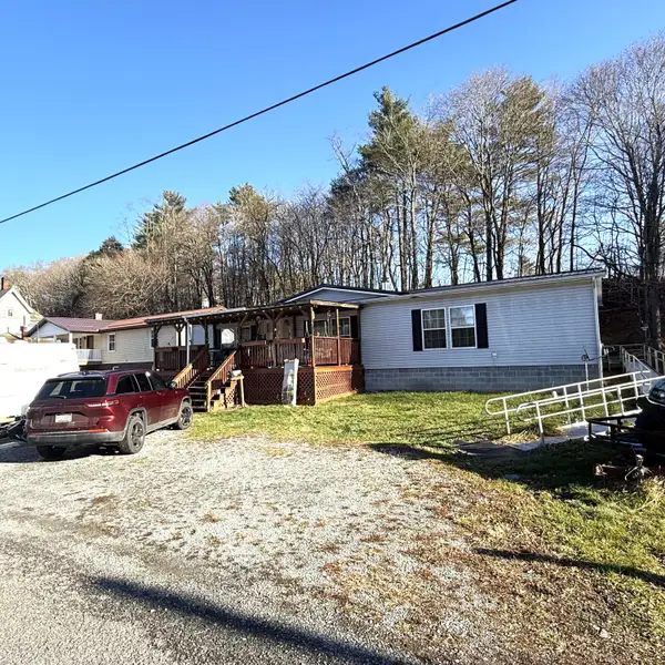 1011 Faulkner Ln, Marlinton, WV 24954