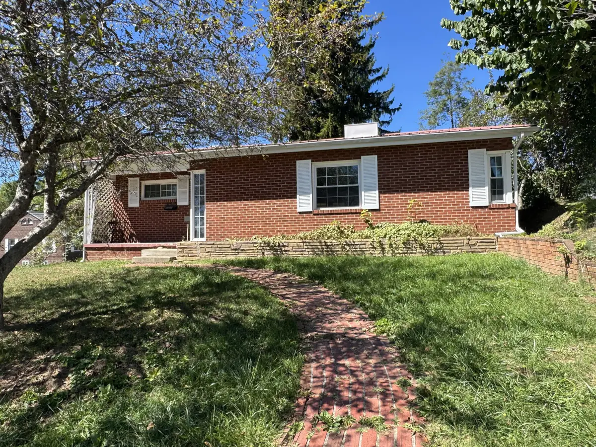 914 Reynolds Ave, Princeton, WV 24740 - Image #1