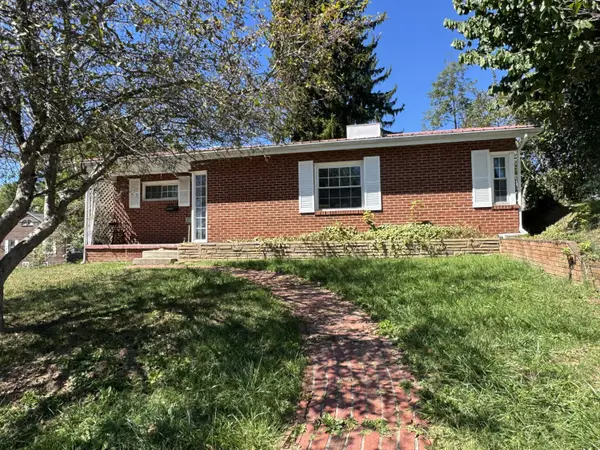 914 Reynolds Ave, Princeton, WV 24740